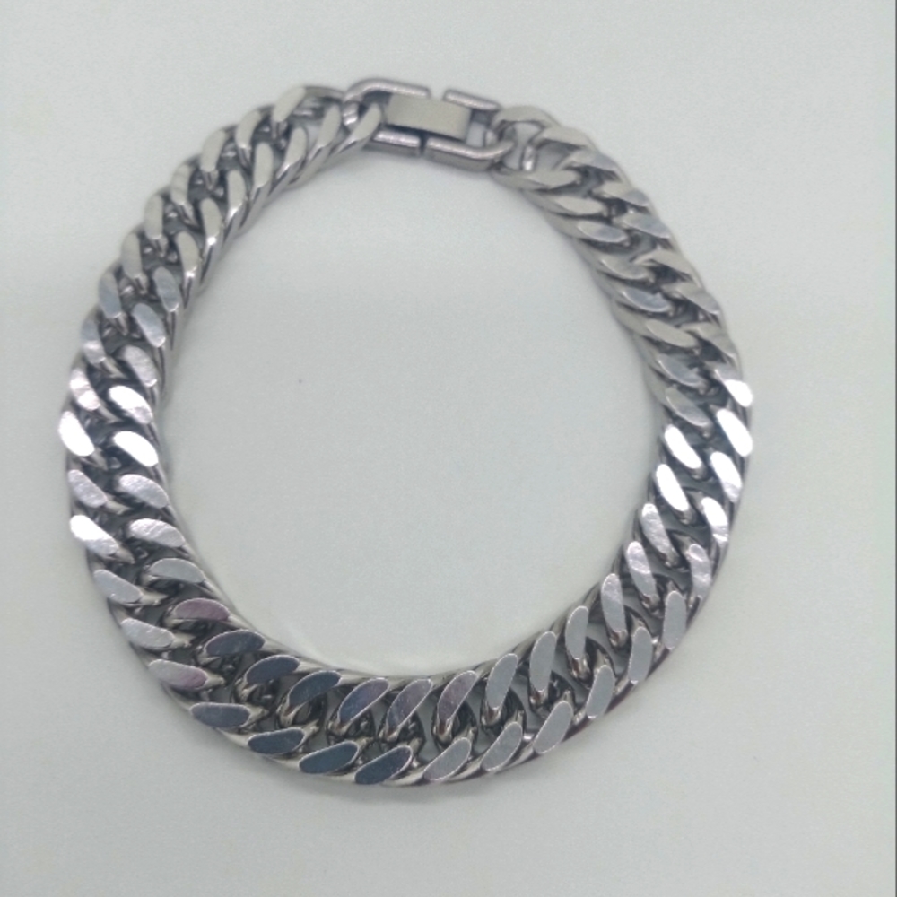 COPY - COPY - NWT Stainless Steel 10mm 9 Inch Bracelet